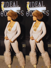 Load image into Gallery viewer, Elegant Faux Fur Hat
